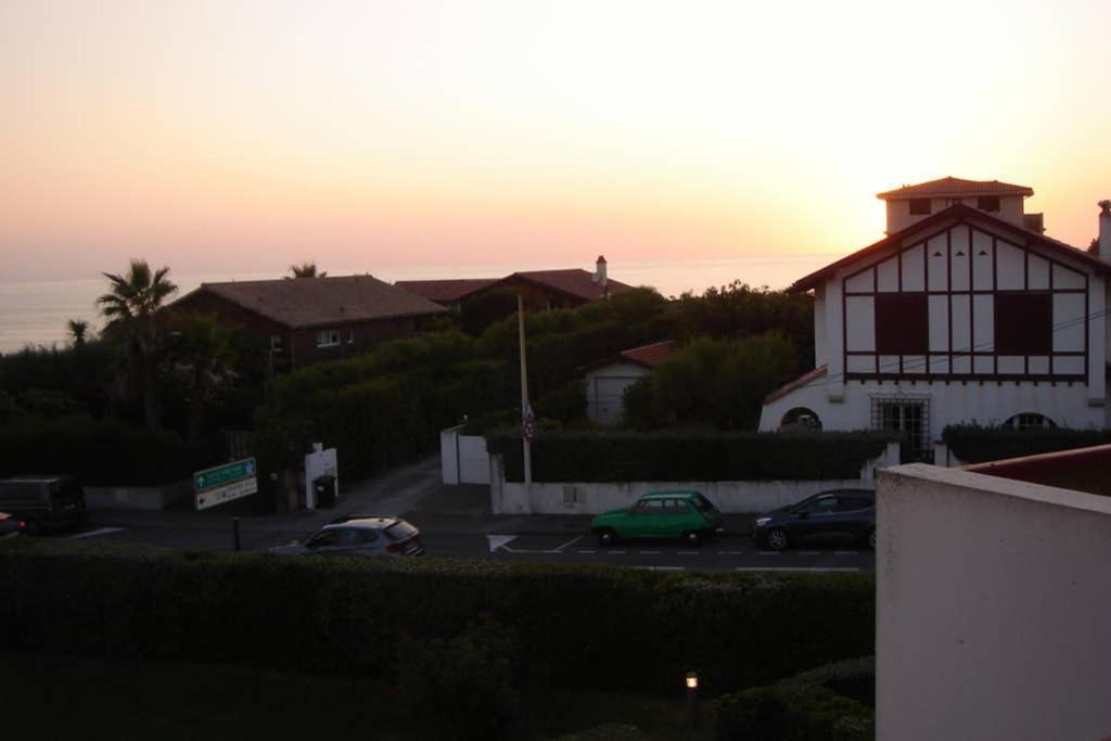 Vue Sur Mer Et Plage De Marbella Biarritz Exterior photo